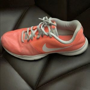 Nike running shoes sz 8